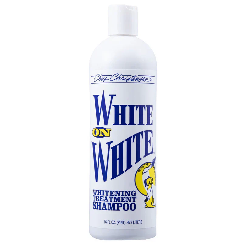 Chris Christensen White on White Dog Shampoo – Colour Correcting, Brightening & Stain Removal for White and Light-Coloured Coats